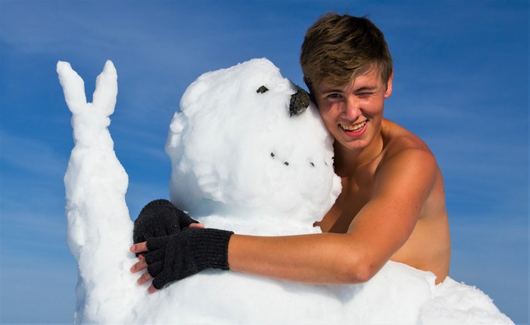 Snømann og elev