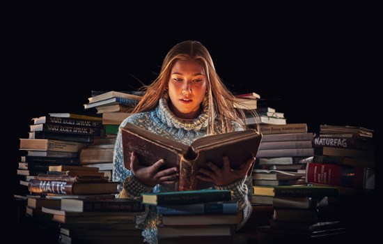 Take up Subject Valdres Folk High School Girl Black