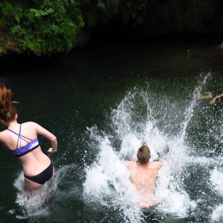 Folkehogskole Valdres Costarica Bade